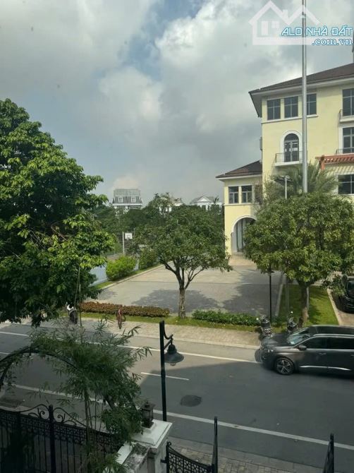 BÁN BIỆT THỰ NGUYỆT QUẾ – VINHOMES THE HARMONY - Giá: 56 TỶ | 📐 168m² | MT 7m | 4 tầng | - 1