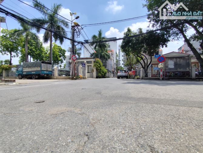 Bán đất mặt phố Phúc Đồng. Đón cầu Trần Hưng Đạo. Vinhomes Symphony - 1