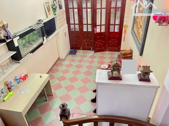 🏡LÔ GÓC -NGÕ THOÁNG - NHÀ ĐẸP Ở LUÔN.- GẦN PHỐ - Ô TÔ TRÁNH-NGUYỄN CHÍ THANH - 1