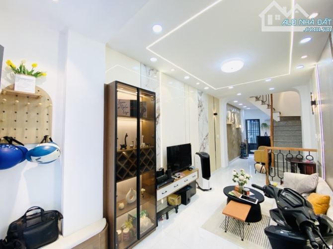 NHÀ ĐẸP 2 MẶT TIỀN HẺM FULL NỘI THẤT, KHU VIP PHÚ NHUẬN NGAY TRUNG TÂM, SỔ ĐẸP, - 1