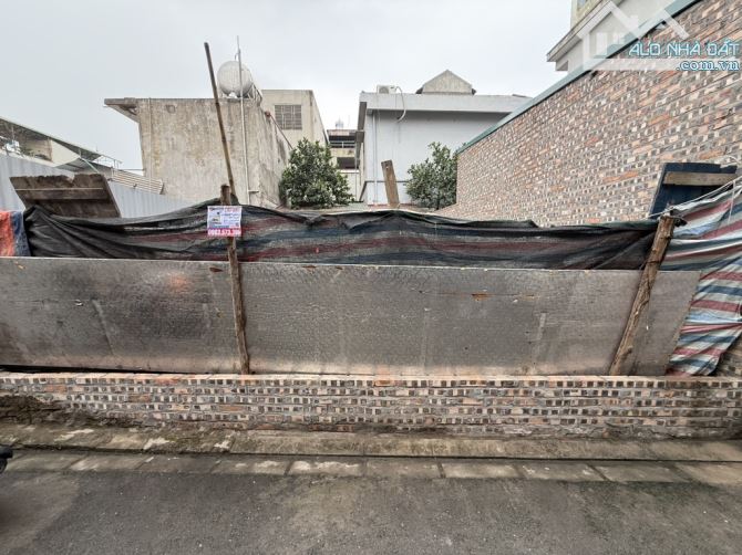 Trâu Quỳ - Kiên Thành NGÕ THÔNG - MẶT TIỀN KHỦNG - Ở SƯỚNG 56m MT 10m cực đẹp - 1