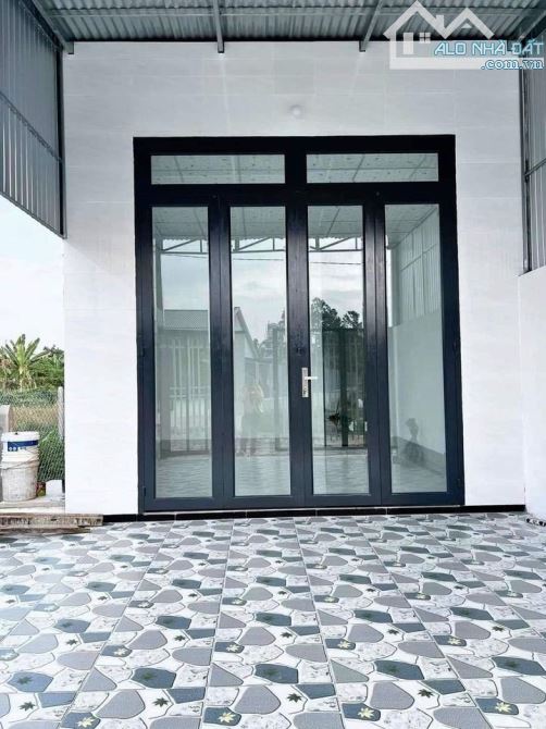 NHÀ MỚI XÂY CHƯA KỊP VÀO Ở MÀ CÓ CHUYỆN GẤP CẦN TIỀN NÊN BÁN GẤP CĂN NHÀ C4, GIÁ 730TR, DT - 1