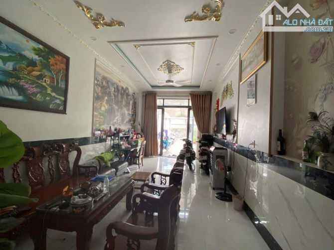 BÁN NHÀ. MT ĐƯỜNG BÌNH CHIỂU, TP. THỦ ĐỨC 100m2 - 1