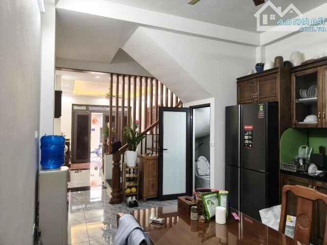 🏡 BÁN NHÀ GẤP – VIỆT HƯNG 39m² × 5 tầng × 6PN – Giá chỉ hơn 6 tỷ 🚗 Ngõ nông – ô tô tránh - 1