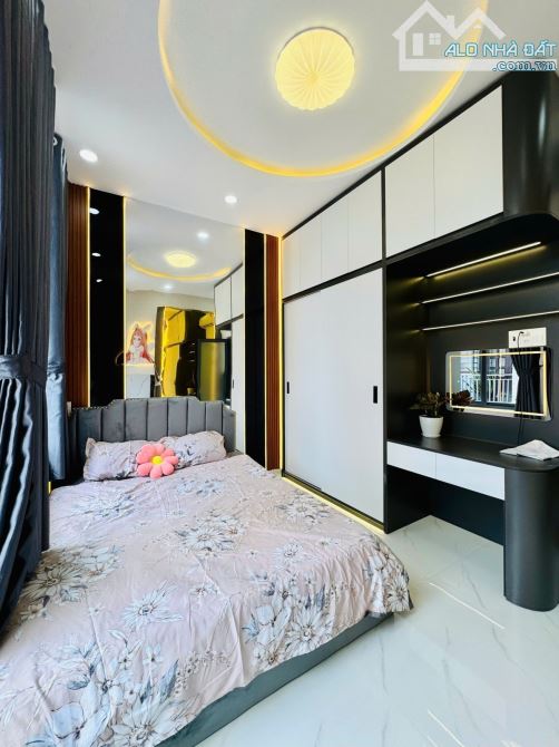 Phạm Văn Chiêu - Gò Vấp - 40m2 - 3 Tầng - 4PN- 5.7 tỷ - Hẻm Ôtô - Hoàn công - SHR - 1