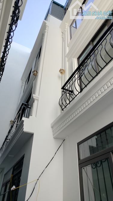 4.2 tỷ sở hữu nhà 4 tầng, gần ô tô 16 chỗ tại Xuân Khôi - Cự Khối - 1