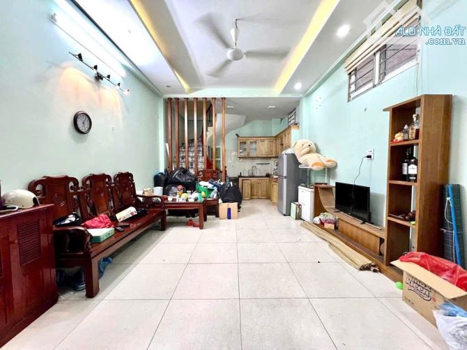 BÁN NHÀ LÔ GÓC 5 TẦNG LÊ QUANG ĐẠO – NAM TỪ LIÊM – 6.9 TỶ - 1