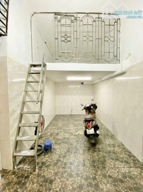 Cho thuê nhà Mai Hắc Đế, DT 35m2, 3 tầng, 2 ngủ, giá 8 triệu/ tháng. - 1