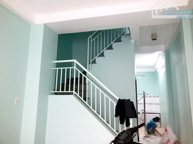 CHO THUÊ NHÀ NGUYỄN THỊ KIỂU LÊ VĂN KHƯƠNG Q12 GIÁ RẺ 5,5 T - 1
