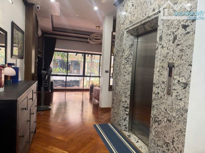 Bán liền kề Làng Việt Kiều Châu Âu 77m2 - 17.8 tỷ kinh doanh đỉnh - ô tô tải vào trong nhà - 1