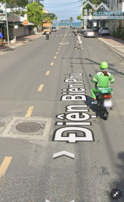 Bán đất tặng nhà 2 tầng 3 mặt tiền Điện Biên Phut cách biển vài bước chân. Ngang 10,5m - 1