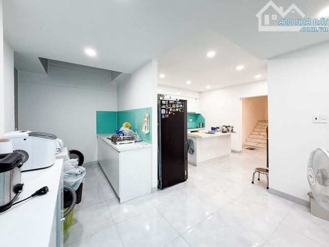 Bán CHDV Bình Thạnh, 5 tầng, 10 phòng dòng tiền 70tr/ tháng, 11.9 tỷ - 1