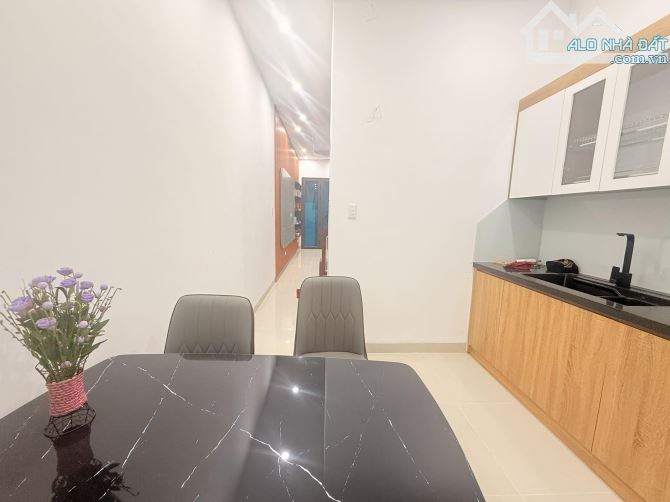 Phân lô Đốc Ngữ, Ba Đình. 37m, 4 tầng, giá 8.6 tỷ. 30m ô tô tránh, 2 mặt thoáng - 1