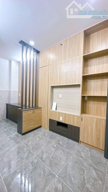ĐOÀN VĂN BƠ - CÁCH HXH 10m - CÁCH MẶT 💵 50m - NHÀ 3 TẦNG KHU DC HIỆN HỮU - 1