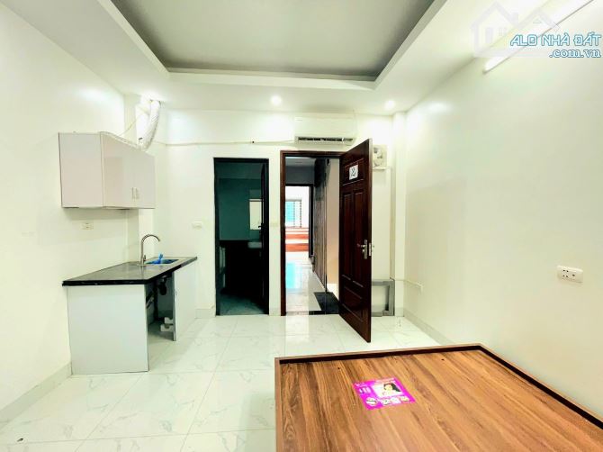 Đức Diễn bán nhà 6 tầng thang máy 9 phòng 47m2 9,8 tỷ - 1