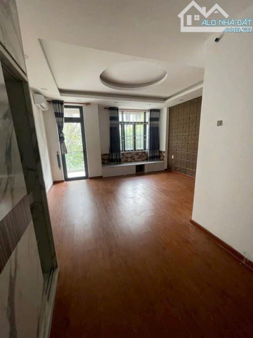 Cho thuê nhà ở Mỹ Đình 50m2, 4 tầng, full đồ, oto đỗ cửa. - 1