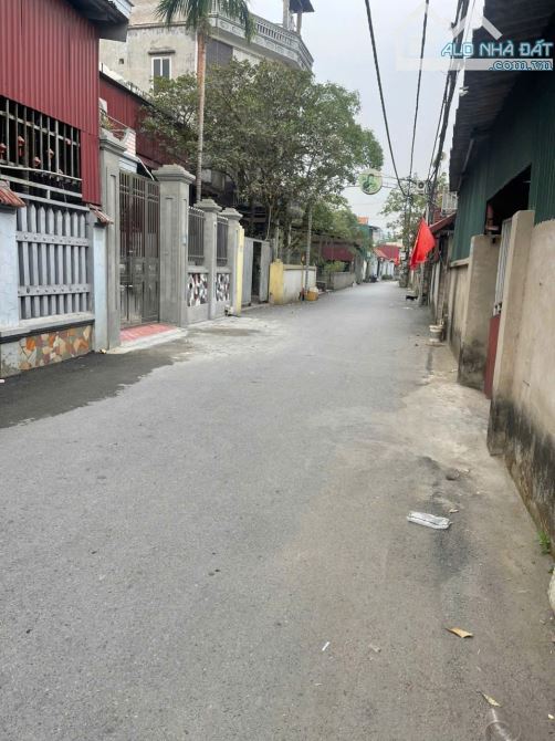 Bán thổ cư . Ngô Khê . Phong Khê . dt 71,4m . mt 6m . hướng B . giá 1 tỷ 5 - 1
