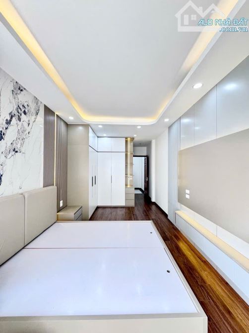 BÁN NHÀ KHU TÂN MAI, NGÕ THÔNG, TẶNG FULL NỘI THẤT, SỔ VUÔNG, Ở LUÔN, 40M2 GIÁ 7,65 TỶ - 1