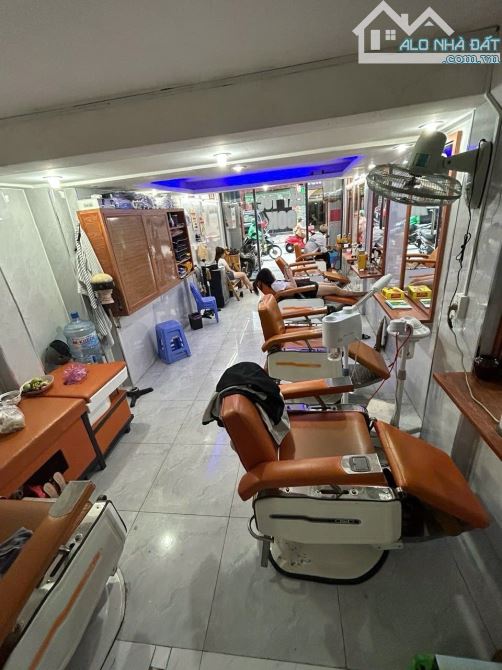 BÁN NHÀ MẶT TIỀN KHU CƯ XÁ ĐÔ THÀNH.P4-Q3. DT:6,1X15M,KC: 5 TẦNG. GIÁ 25 TỶ - 1