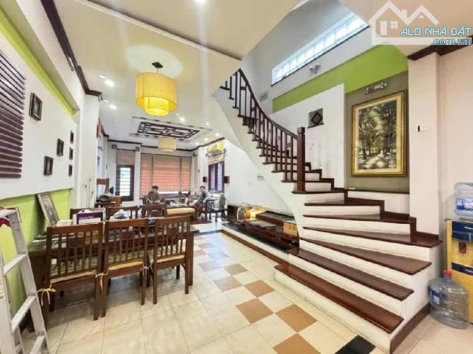 Bán nhà Lê Văn Lương, Ô TÔ đỗ cửa, nội thất đẹp, 52m2, nhỉnh 13 tỷ - 1