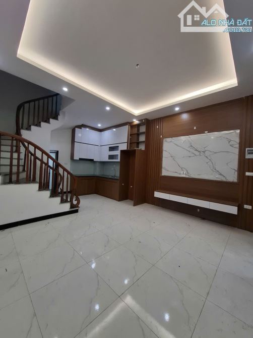 BÁN NHÀ VĨNH QUỲNH – THANH TRÌ 30M 5 TẦNG MỚI KONG GIÁ HỢP LÝ 4.65 TỶ - 1