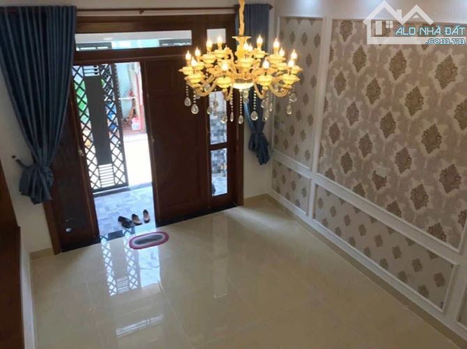 NHÀ ĐƯỜNG SỐ SẦM UẤT- KẾ PHẠM VĂN ĐỒNG- TRUNG TÂM THỦ ĐỨC- TRƯỜNG THỌ- 56.2M- 3 TẦNG- 7.8T - 1