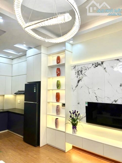 T MỸ ĐÌNH - SỔ PHÂN LÔ - VÀI BƯỚC RA Ô TÔ TRÁNH - MẶT TIỀN RỘNG - FULL NỘI THẤT C.H.Ỉ 7.X - 1