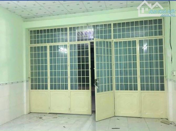 BÁN NỀN TẶNG NHÀ CẤP 4 ĐƯỜNG D28 KDC HỒNG LOAN LÔ 6A - GIÁ CHỈ 3.2 TỶ! - 1