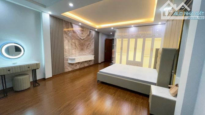 Bán căn nhà phố TRẠM - ô tô tận nhà 32m 5tầng full nội thất - giá chào 7tỷ1 - 1