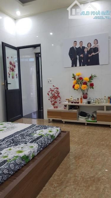 💎 Nhà 3 tầng lô góc – Mặt đường Dư Hàng sầm uất – Dư Hàng, Lê Chân – Giá 10.5 tỷ - 1