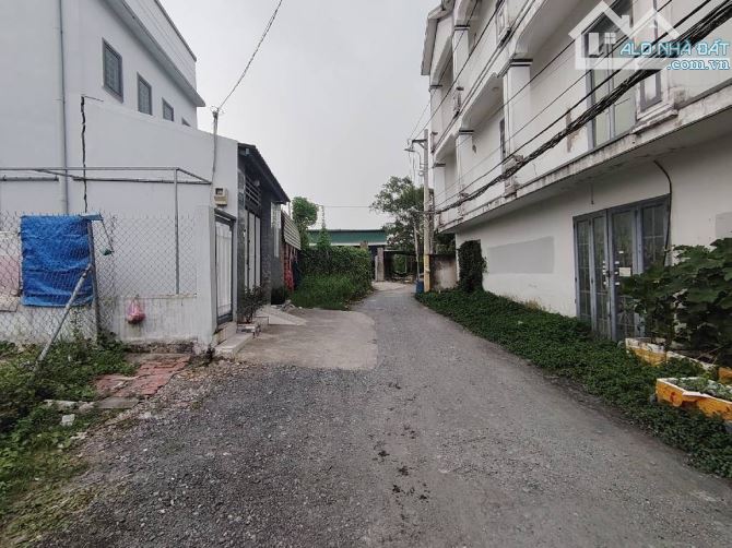 Bán đất đẹp tiện xây căn hộ cao cấp DT: 10*18 giá nhỉnh 5 toi - 1