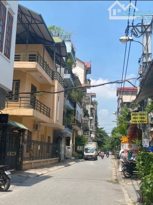 Trâu Quỳ Gia Lâm 125m Đất MT 6.1m 39 tỷ, ô tô tránh, vỉa hè kinh doanh - 1