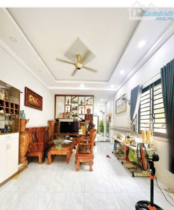 Bán nhà hẻm 8m kinh doanh có lề , khu vip chợ đêm Nguyễn Sơn, Tân Phú, 55m2, giá 7,38 tỷ - 1