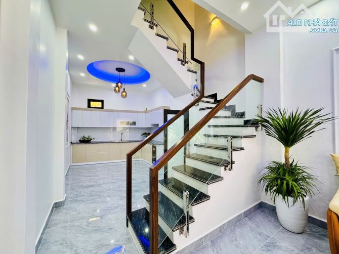🍃2,98ty bán nhà 4 tầng ngõ 169 trần nguyên hãn ,lê chân  độc lập sân cổng xây mới - 1