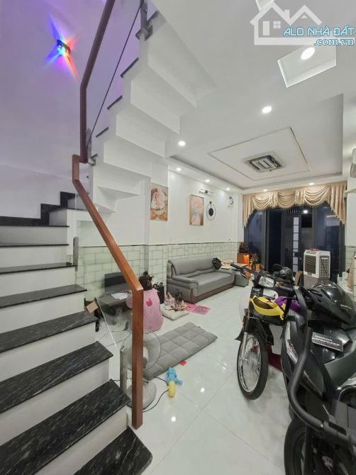 🌟 SIÊU MẪU NHÀ ĐẸP – PHƯỜNG 4, Q.8 
 – 3 Tầng – 4PN – Giá 7.6 Tỷ🌟 - 1