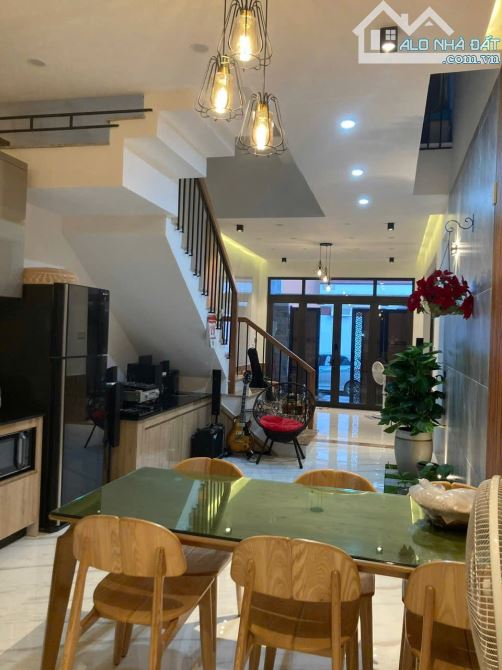 🏡 BÁN NHÀ MỚI 3 TẦNG –  THIẾT KẾ HIỆN ĐẠI, NỘI THẤT CAO CẤP MẶT TIỀN BẦU HẠC 4, THANH KHÊ - 1