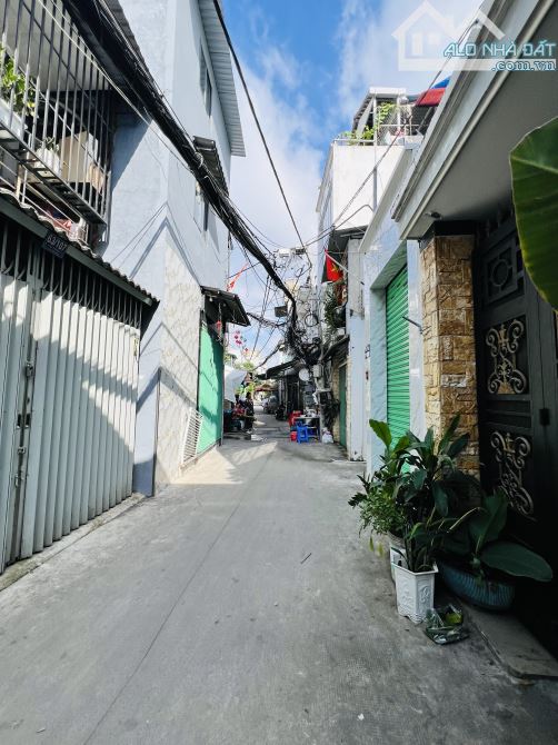 BAN NHÀ 2 TẦNG NGANG LỚN 6M HUỲNH TẤN PHÁT Q7- CHỈ 7ty TL - 1