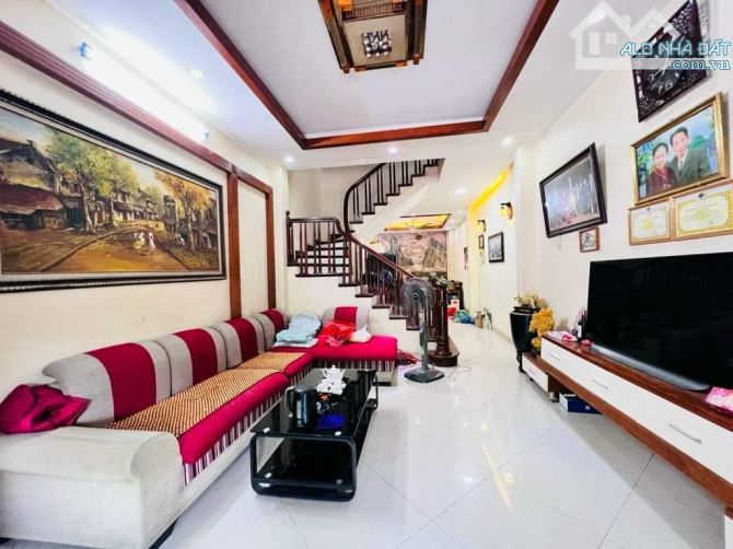 NHÀ ĐẸP THỤY PHƯƠNG DT32M2 - 5TẦNG - GIÁ 5,9 TỶ - NGÕ THÔNG THOÁNG - ĐỂ Ở  KINH DOANH - 1