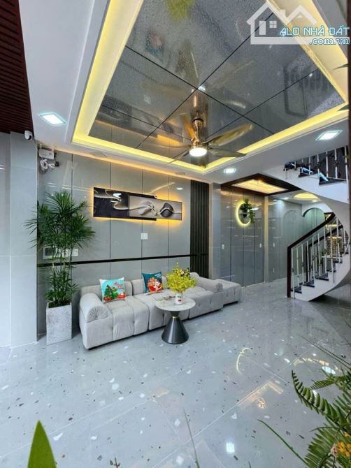 Siêu Phẩm Hậu Giang, Q.6 - 51m2, 3 tầng, 4PN, Sổ Đỏ. Giá 4,6 tỷ - 1