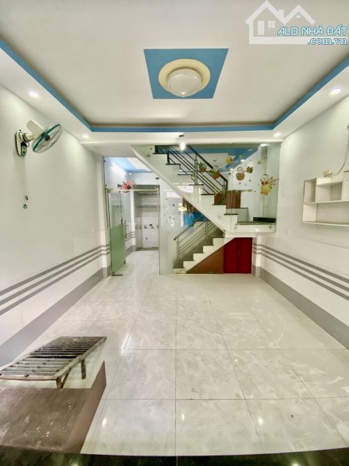 BÁN NHÀ 2 TẦNG ĐÚC HT17 NỐI DÀI GẦN CHỢ HIỆP THÀNH Q12 GIÁ RẺ 3,15 TỶ DIỆN TÍCH 40M2(4x10) - 1