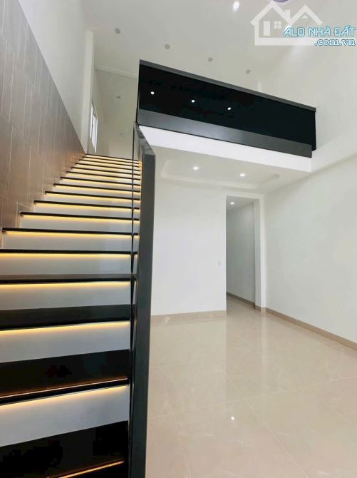 CẦN CHUYỂN NHƯỢNG LẠI CĂN NHÀ MỚI ĐANG TRONG QUÁ TRÌNH HOÀN THIỆN 1 TRỆ - 1