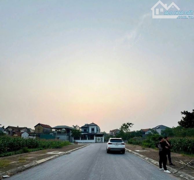 bán 150m đất thị trấn Văn Giang, Hưng Yên MT quyền lực 8.3m Ô tô tránh Chỉ 5.8 tỷ - 1