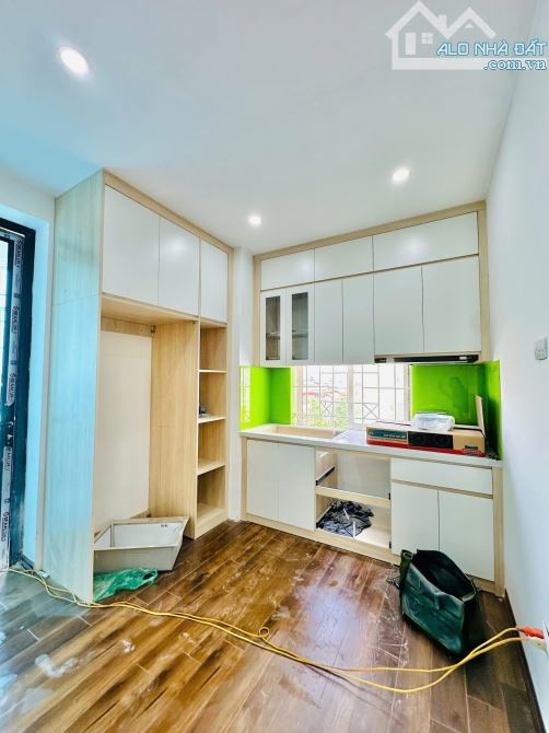 SIÊU HIẾM CHUNG CƯ B9 NGUYỄN CẢNH DỊ 62M T6 3,98 TỶ FULL NỘI THẤT LÔ GÓC SÁNG THOÁNG - 1