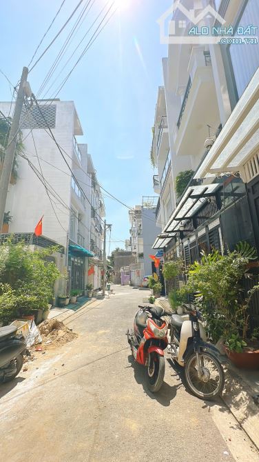 BÁN NHÀ PHỐ MỚI SÁNG RỰC RỠ– HTP– HUỲNH THỊ ĐỒNG– NGANG 5.3M– SỔ RIÊNG– GIÁ NHỈNH 7 TỶ - 1
