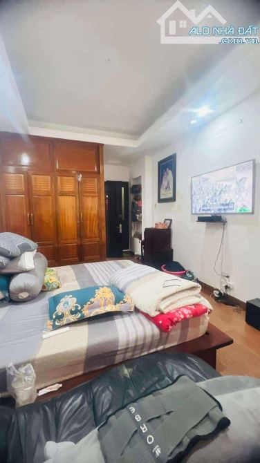 🏩🏩KHU VIP QUẬN 1 - NGAY BỘ CÔNG AN - HẺM NHỰA 8M XE TẢI QUAY ĐẦU - THÔNG TỨ TUNG - DT 43 - 1