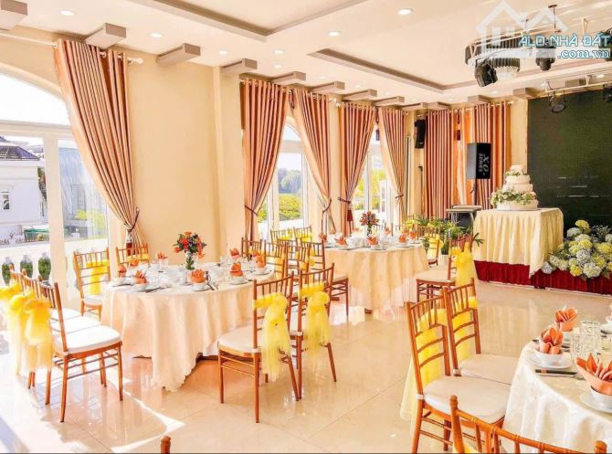 BIỆT THỰ GẦN HỒ XUÂN HƯƠNG ĐÀ LẠT - 1