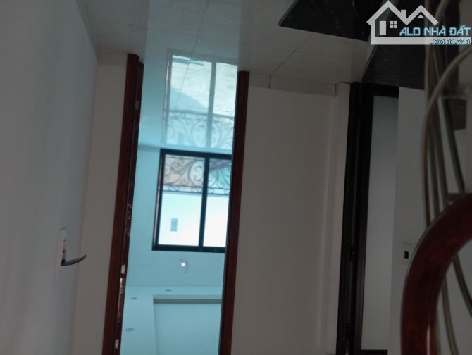 Bán nhà đường 422, Tân Lập – DT 33m², 4 tầng – Giá chỉ 4,7 tỷ 15 m ra đường ô tô tránh. - 1