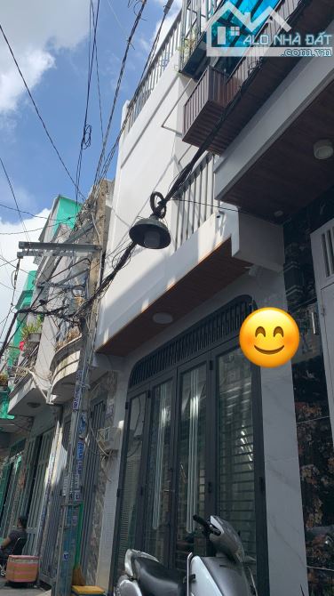 Nhà gần Nguyễn Văn Khối, 2 tầng, 18m2, hẻm ba gác - 1