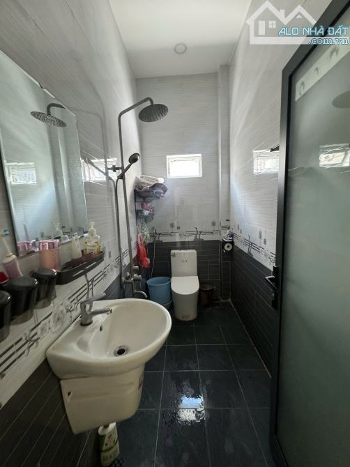 Bán nhà góc hẻm ô tô 5m Đồng Nai thông Lê Hồng Phong 4,3 tỷ - 1
