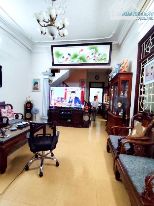 BÁN NHÀ TRANG TÂM QUẬN HOÀNG MAI 73M2 GIÁ CHÀO 11.5 TỶ, CHỦ CẦN BÁN GẤP, NHÀ 2 MẶT NGÕ - 1